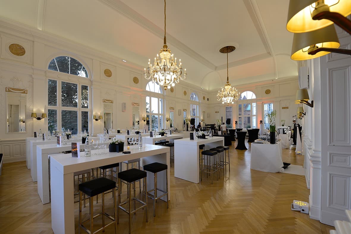 Séminaire dans la salle de réception de la Villa Quai Sturm